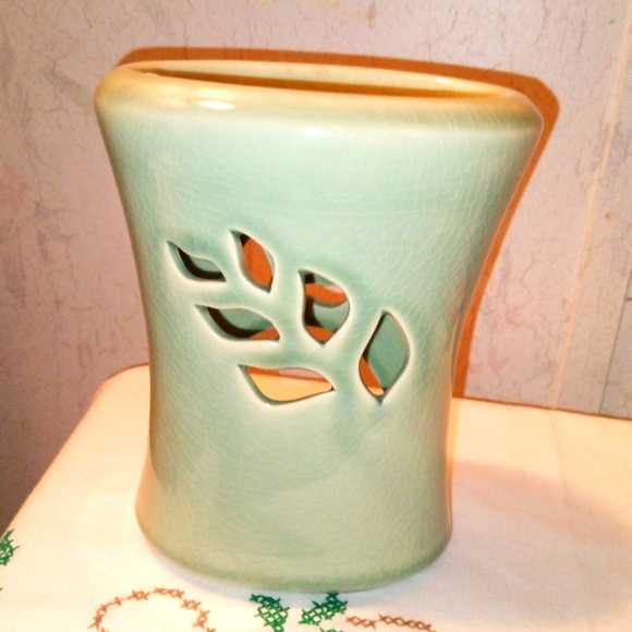 Vintage Wrought Iron Floating Vase Group - Picture 6 of 16